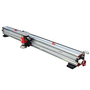 Fresatrice di linea per metallo
